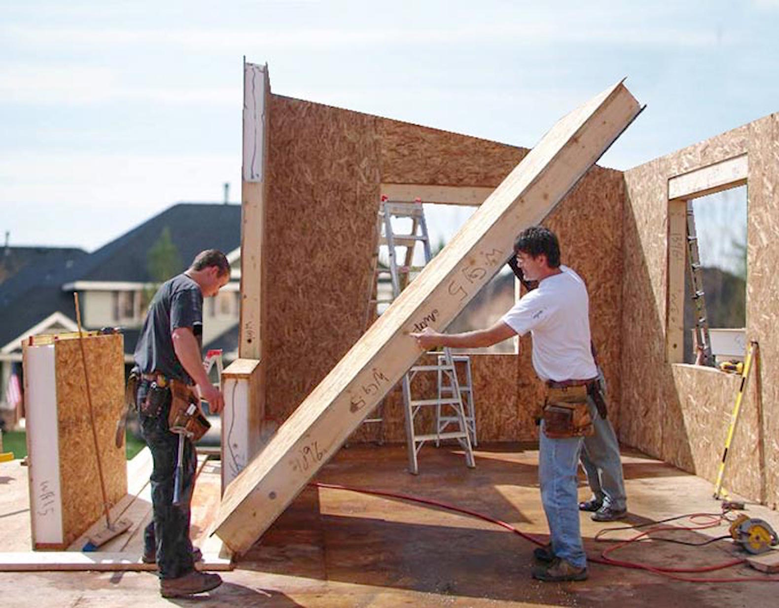 Дом из сип панелей. Панель SIP (Structural Insulated Panel. Технология SIP панелей. Каркасник из СИП панелей. СИП дом.